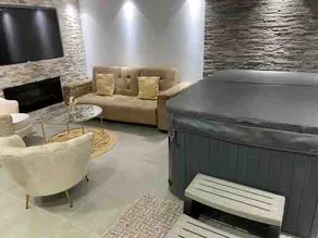Sand spa, entire home with jacuzzi - Image 3
