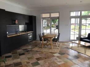 Luxury Studio with Marina View - Image 5