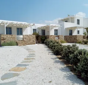 Plaka Beach, Naxos - Image 4