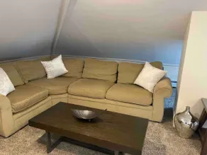 Roomy two bed five mins to downtown Providence - Image 2