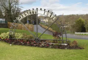 Luxury Riverside House-10 minutes walk from Otley Town Yorkshire Free Parking - Image 2
