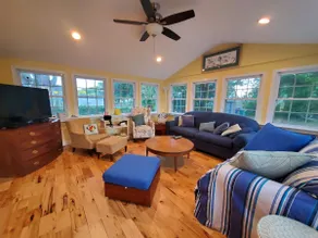 Cottage by the bay (private peaceful surroundings) - Image 3