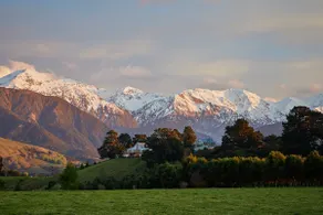 Kaikoura, Cubby House Stay - Image 2