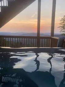 Endless views w/Fall colors! Hike, bike, hot tub - Image 5