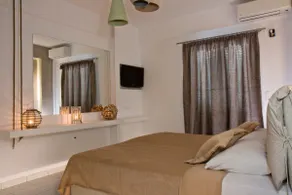 Deluxe Studio With Sea View - Image 3