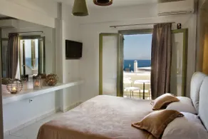 Deluxe Studio With Sea View - Image 2