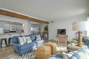Cheerful 4 bedroom cottage in Clarklake. - Image 3