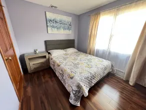 Spacious 3 Bedroom Ranch With Office - Image 4