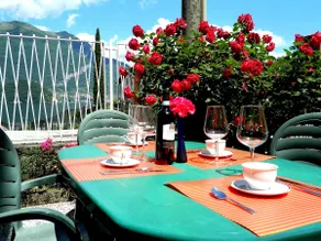 Spacious and bright apartment4/5 people.10min from Bellagio,garden with lakeview - Image 2