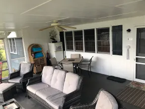 Private cottage w/a HOT TUB, Dock, SUPs, Kayaks - Image 5