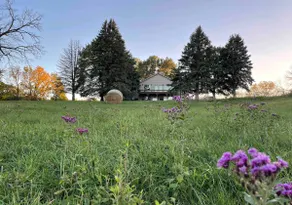 Quiet Country home, nature & fishing -5min to city - Image 2