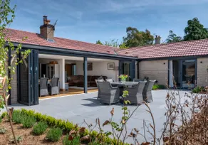 April Cottage - Luxury Country Bolthole - Image 5