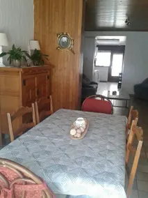 Bright ground floor close to the beach - Image 3