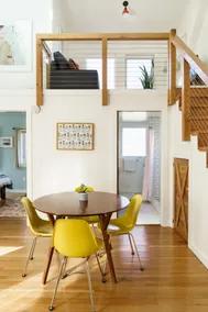 Spacious Guesthouse with Creative Style and Local Charm - Image 2