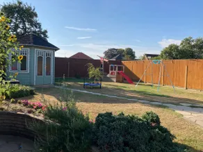 Delightful self-contained Annexe close to airport - Image 4