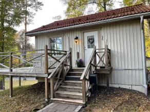 Cozy cabin, neighbour to lake & national park - Image 5