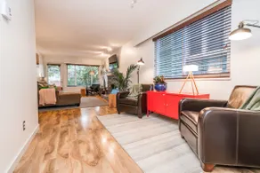 Vancouver Special, Close to Skytrain & Downtown - Image 5