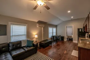 Apt near American Tobacco Campus / Downtown - Image 2