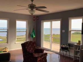 Sheila’s Waterfront Cottage for Rent - Image 5
