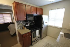 Cozy furnished condo in Greenwood Village (DTC) - Image 2