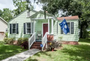 Cozy Carolina Cottage (Graduation or Downtown) - Image 2
