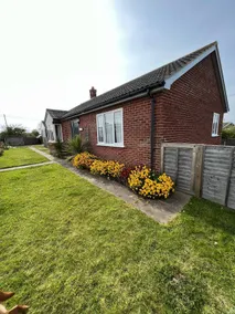 Entire Bungalow, 2min walk from the beach - Image 5