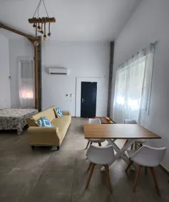 Bright and stylish studio - Image 5