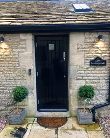 New Loos Cottage - In the Heart of the Cotswolds - Image 2