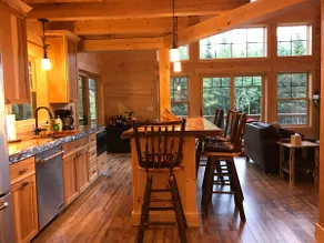 Little Bear Lodge - Image 2