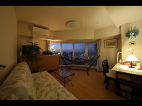 29th floor, room with hammock and record player, superb view, 2-minute walk to the subway, many convenience stores, accommodates up to 5 people - Image 3