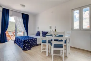 Beachfront 1 BR Apartment With Sea View - Image 5