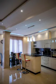 Check Inn Hotel - Image 2