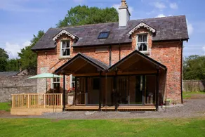 Peacock House - Image 3