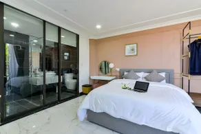 [APT 2BR Suite] – 5-Star Standard, Near Lake, Kitchen, Balcony - Image 5