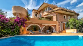 Villa 'Sol y Montes' mit Bergblick, privatem Pool und WLAN - Image 1
