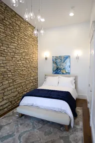 Bijou Apartment - Image 5