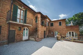 La Lisa: country house surrounded by fields - Image 4