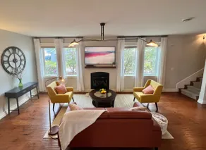 Downtown Mid-Century Modern Luxury Getaway - Image 2