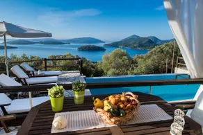 Villa Meliti - private villa with stunning seaviews, infinity pool, close to the beach - Image 5
