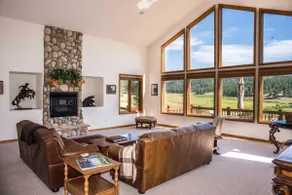 Secluded 3BR lodge on beautiful mountain preserve - Image 2
