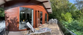 Nature-immersed Chalet - Image 5