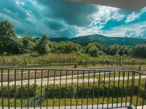 Vitosha View Apartment & Free Parking - Image 2
