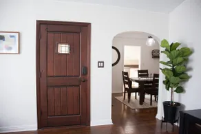 Charming Spanish House w Pool in Historical Bixby - Image 3