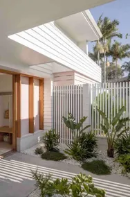 Waterfront hidden gem with outside Jacuzzi - Image 4