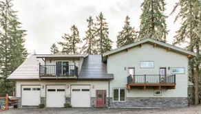 Unique above garage living, only 13 miles to UO - Image 5
