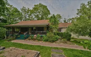 Private Pocono Home Heated Pool /Huge Deck/Pets - Image 2