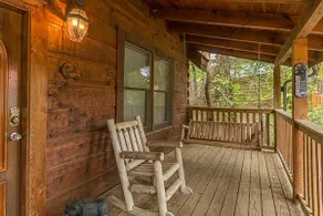 Beautiful Cabin! 5BR/3BA, Sleeps 16, Mile from Parkway, WIFI, Hot Tub, Game room - Image 4