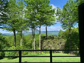 Classic Mountain Ski Lodge @ Sugarbush - Image 3