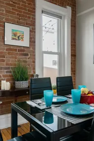 Cozy Victorian Townhome, Trendy Lohi Neighborhood. - Image 3