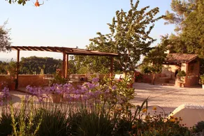 Beautiful hermitage villa with pool and park - Image 4
